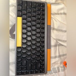 Nuphy Air75 Wireless Keyboard (V1)